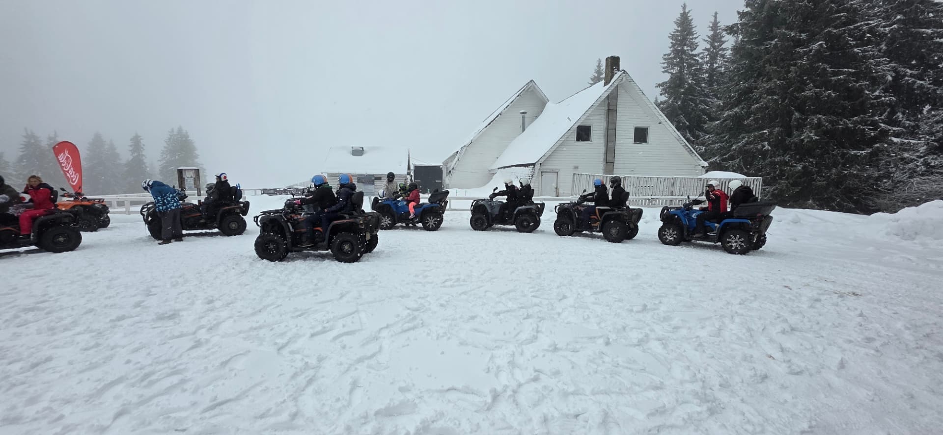 Plimbări cu ATV-ul